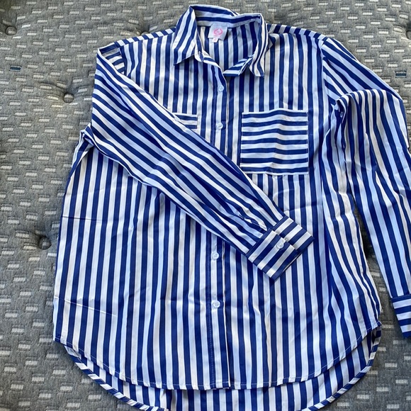 Wanna B striped oversized button down top - Picture 1 of 4